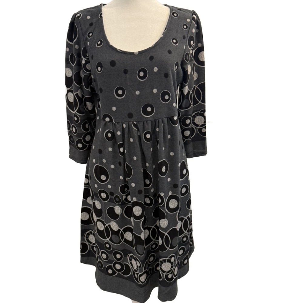 Reborn Black and Gray Circle Pattern Dress. Large